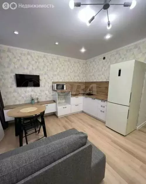 Квартира-студия: Тюмень, улица Газовиков, 34 (30 м) - Фото 1