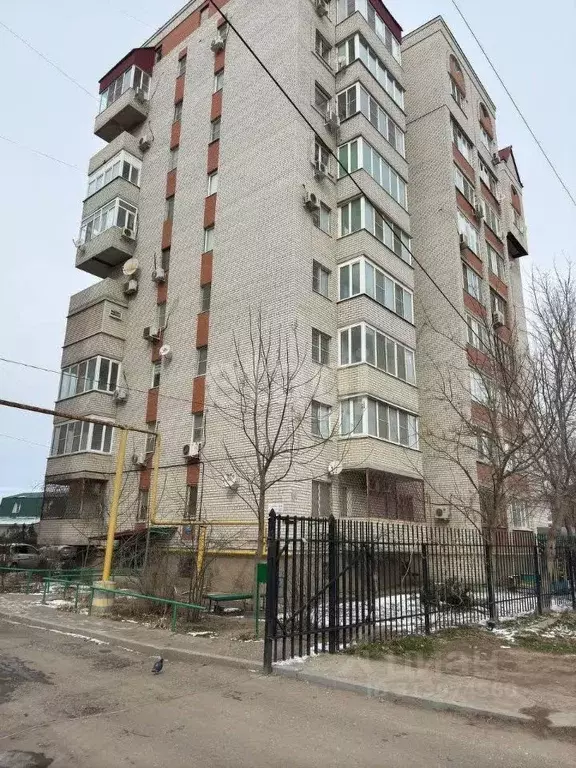 2-к кв. Астраханская область, Астрахань Южная ул., 23к2 (95.4 м) - Фото 1