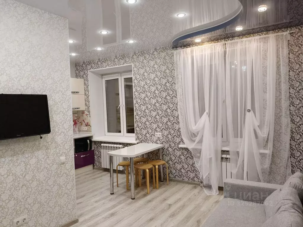 2-к кв. Омская область, Омск ул. Крупской, 14к2 (64.7 м) - Фото 1