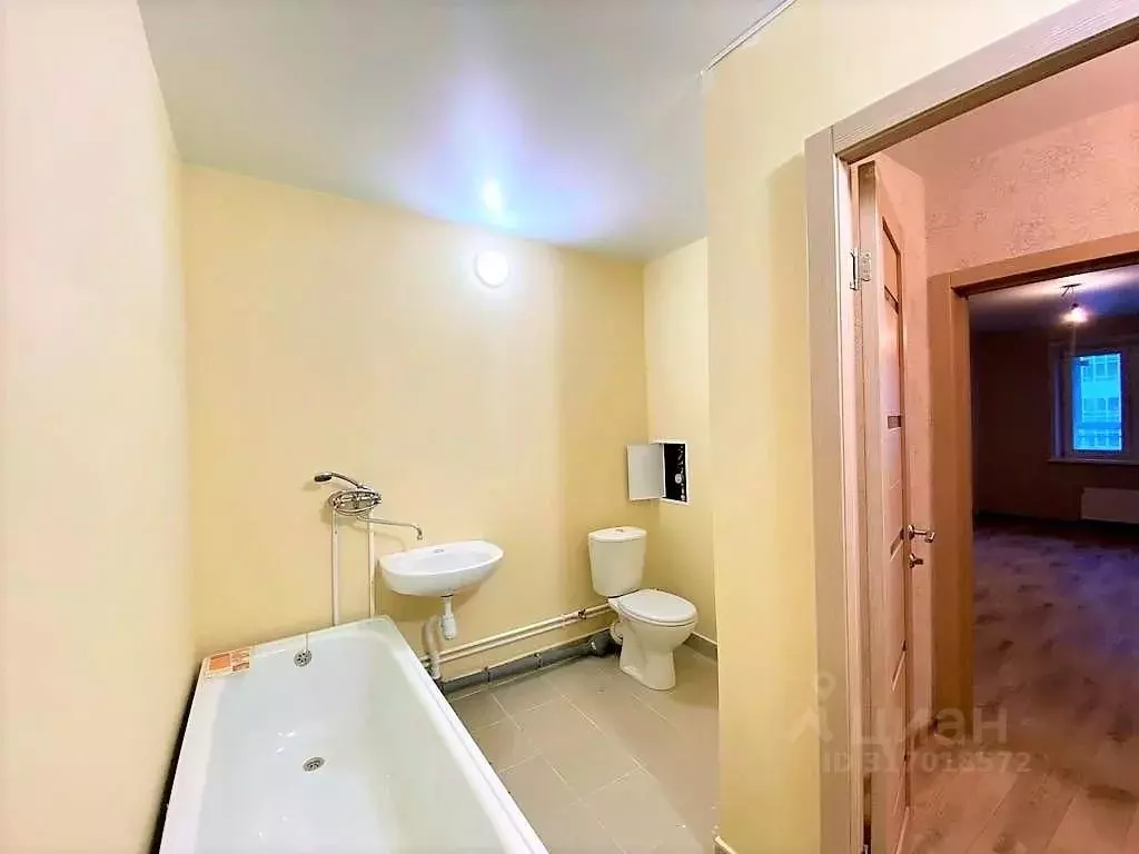 2-к кв. Красноярский край, Красноярск ул. Апрельская, 6И (54.6 м) - Фото 1