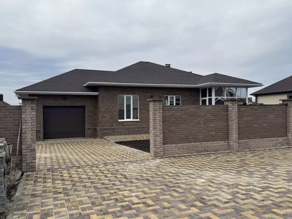 Дом в Белгородская область, Белгородский район, Дубовское с/пос, пос. ... - Фото 1