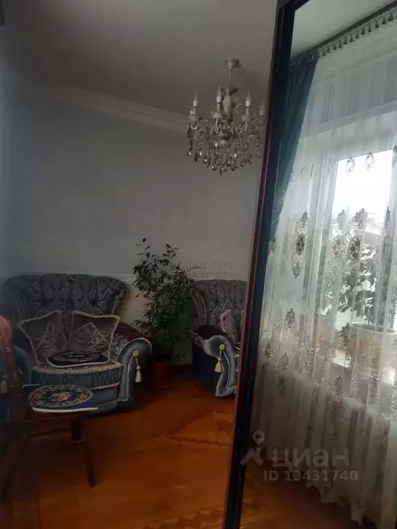 Дом в Кабардино-Балкария, Нальчик Дагестанская ул., 2А (200 м) - Фото 1