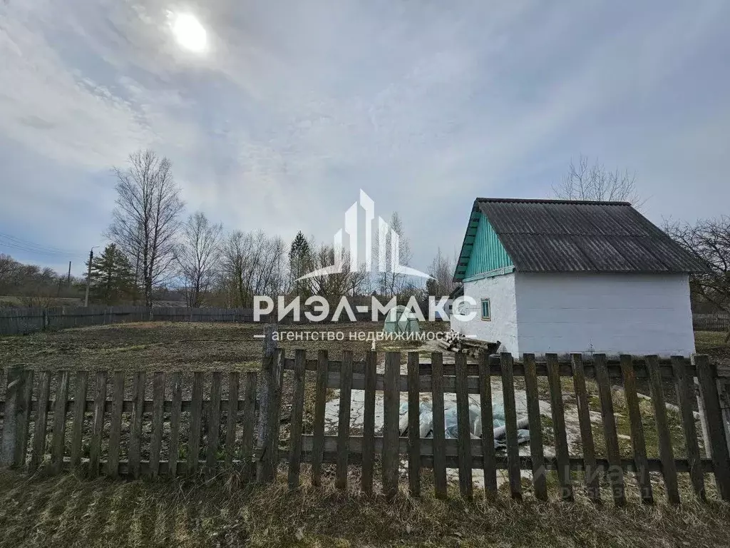 Дом в Брянская область, Фокино ул. Чапаева (15 м) - Фото 0