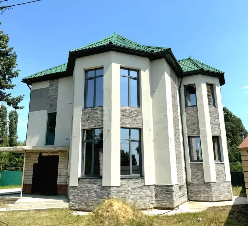 Дом в Тамбовская область, Кирсанов Садовый пер., 3 (268 м) - Фото 1