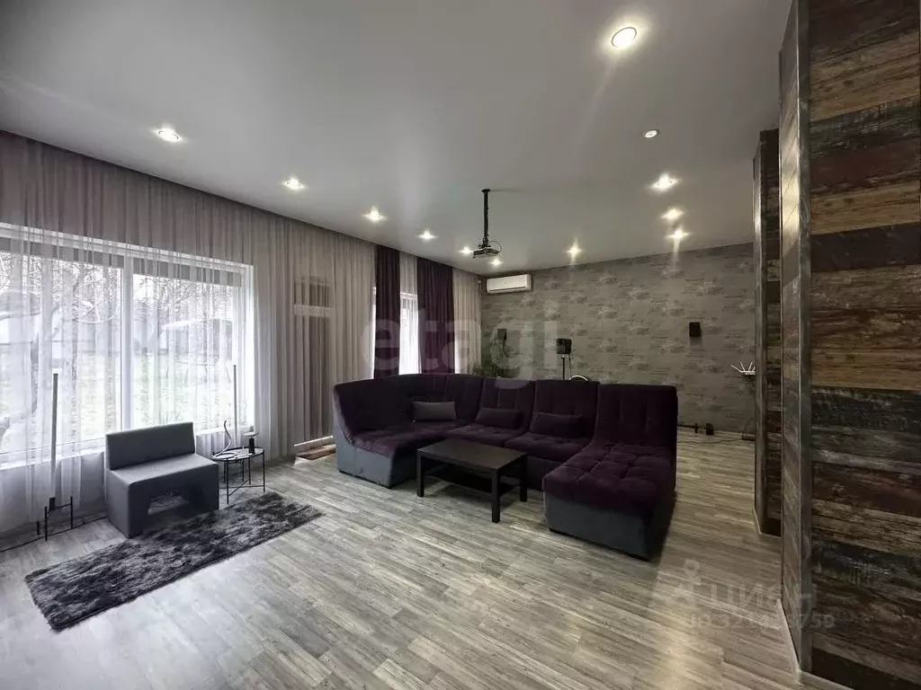 Дом в Крым, Симферопольский район, Трудовское с/пос, с. Строгоновка ... - Фото 1