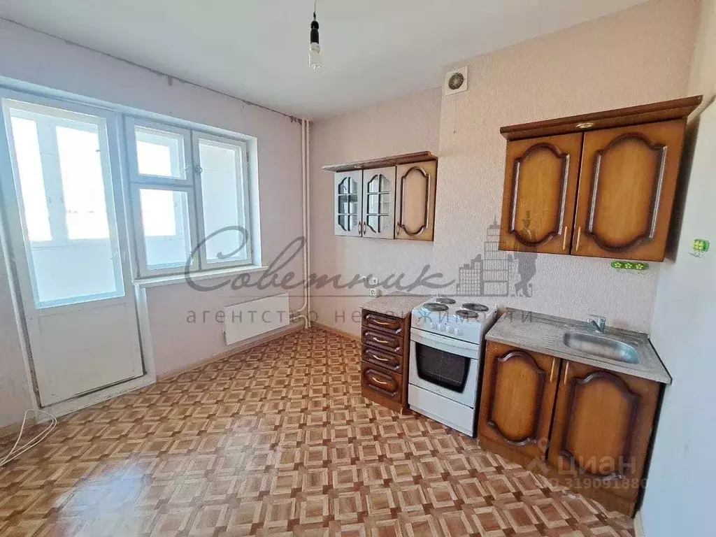 3-к кв. Белгородская область, Старый Оскол Степной мкр, 7 (85.0 м) - Фото 0