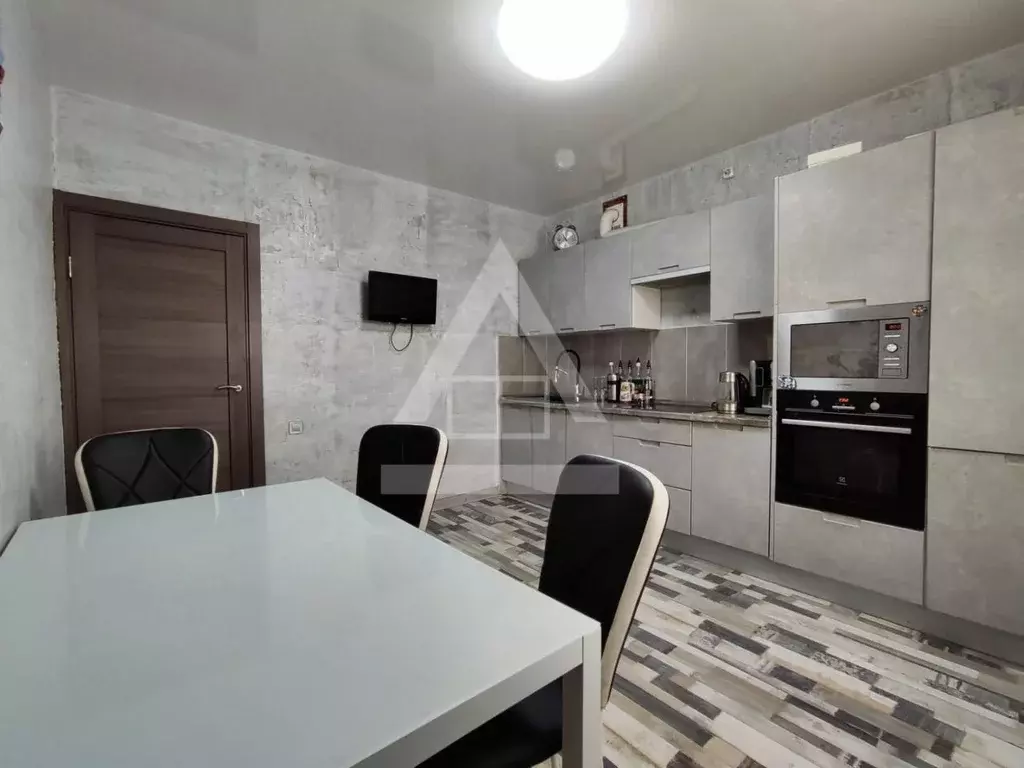 3-к кв. Челябинская область, Челябинск ул. 3-го Интернационала, 58 ... - Фото 1