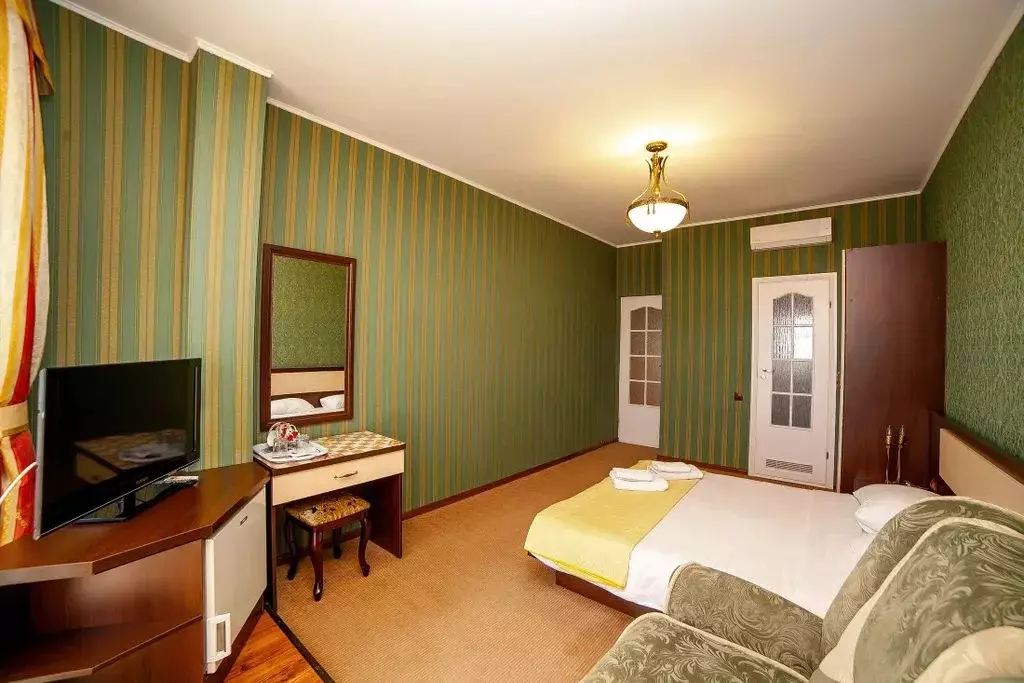 2-к кв. Крым, Алушта муниципальный округ, пос. Утес ул. Гагариной, ... - Фото 1