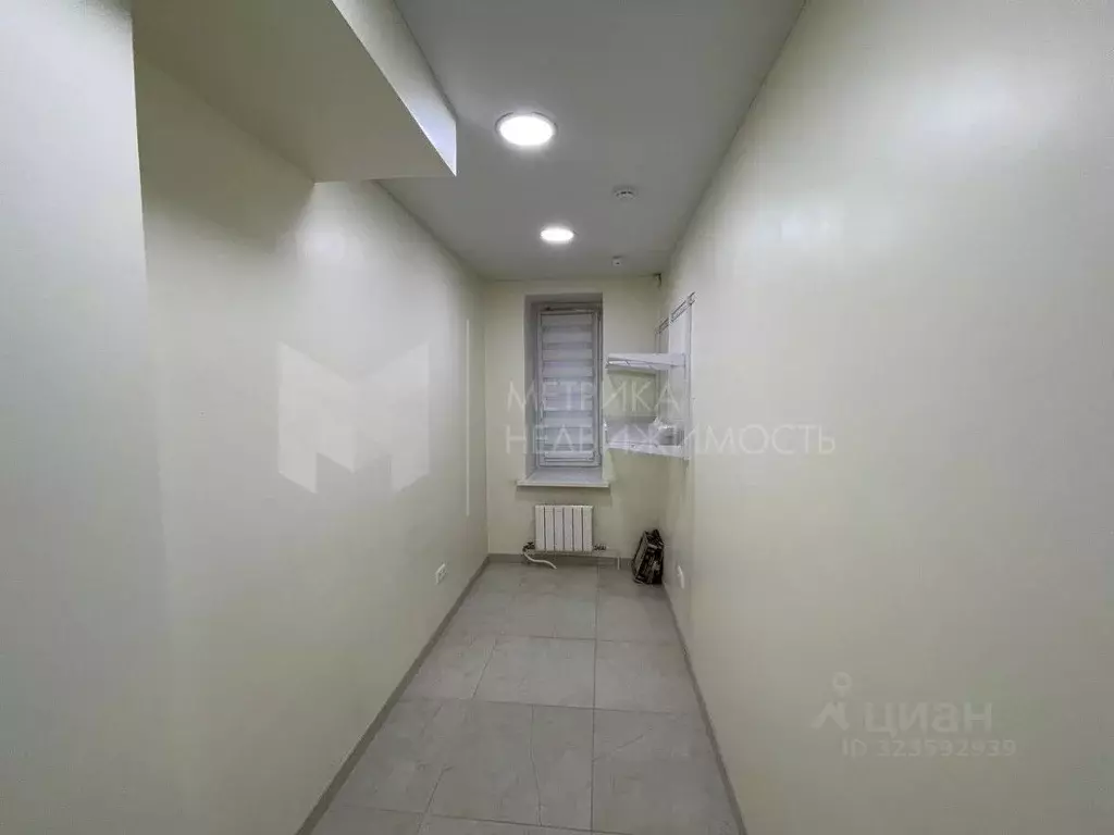 Помещение свободного назначения в Тюменская область, Тюмень ул. ... - Фото 1