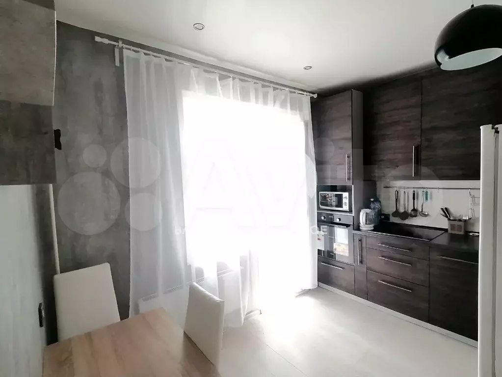 1-к. квартира, 32 м, 8/9 эт. - Фото 0