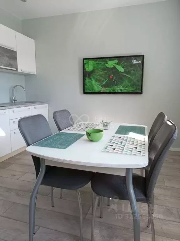 2-к кв. Волгоградская область, Волгоград ул. Расула Гамзатова, 11 ... - Фото 2