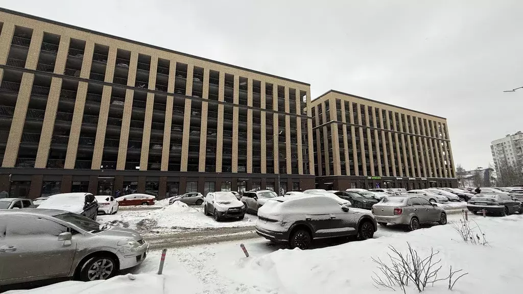 Гараж в Санкт-Петербург Малая Бухарестская ул., 12 (13 м) - Фото 1