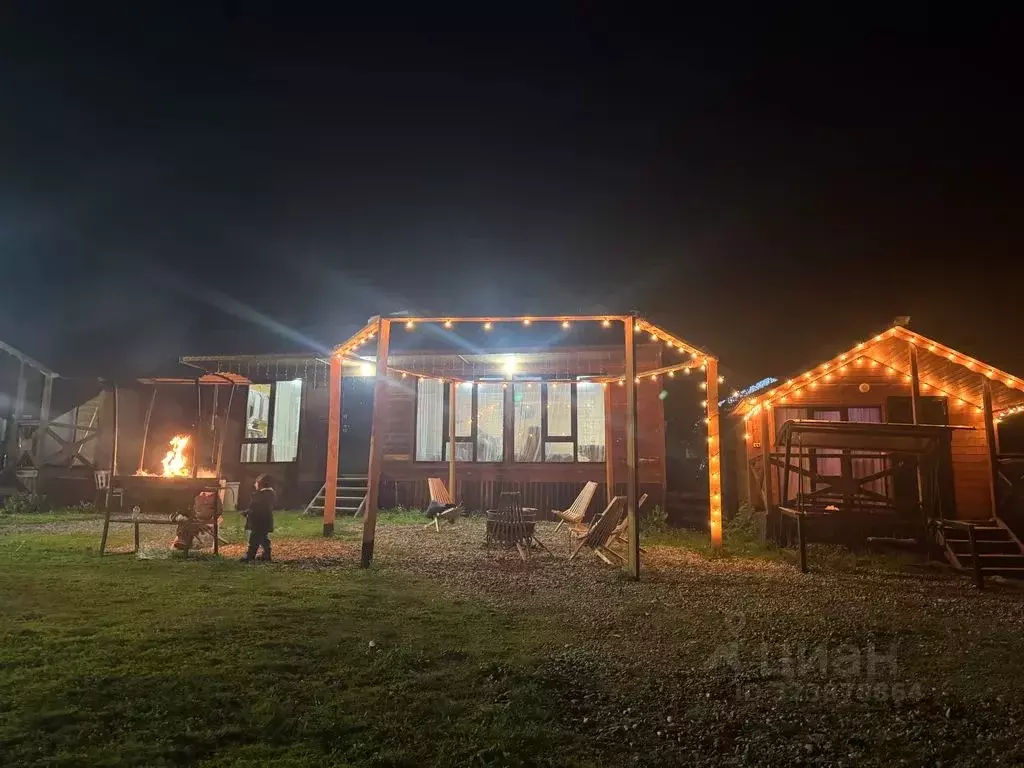 Дом в Карачаево-Черкесия, Зеленчукский район, с. Архыз ул. Курджиева, ... - Фото 1