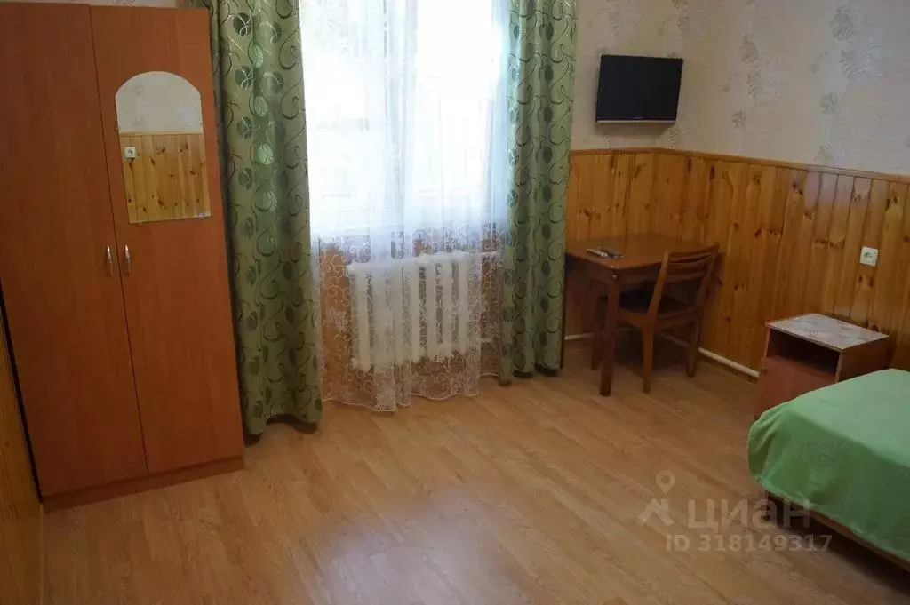 Комната Краснодарский край, Сочи Адлер жилрайон, ул. Изумрудная, 28 - Фото 1