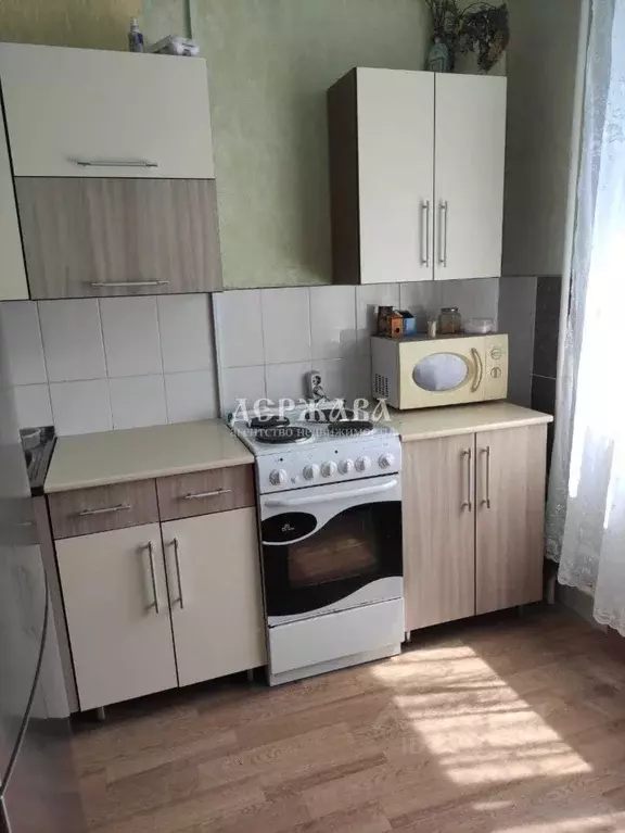 1-к кв. Белгородская область, Старый Оскол Буденного мкр, 6 (30.0 м) - Фото 0