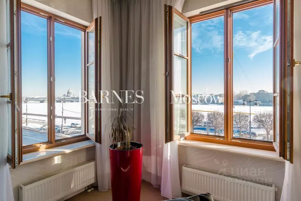 3-к кв. Санкт-Петербург наб. Лейтенанта Шмидта, 21 (135.0 м) - Фото 2