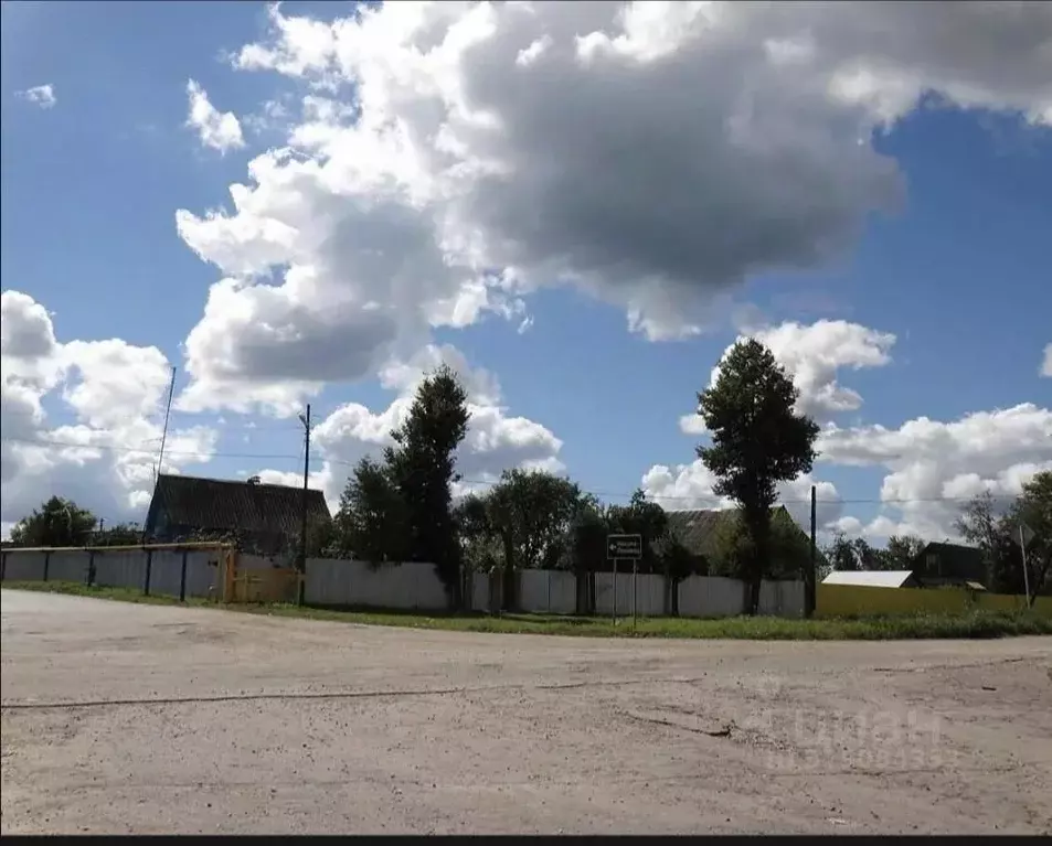 Участок в Калужская область, Дзержинский район, Угорское с/пос, с. ... - Фото 1