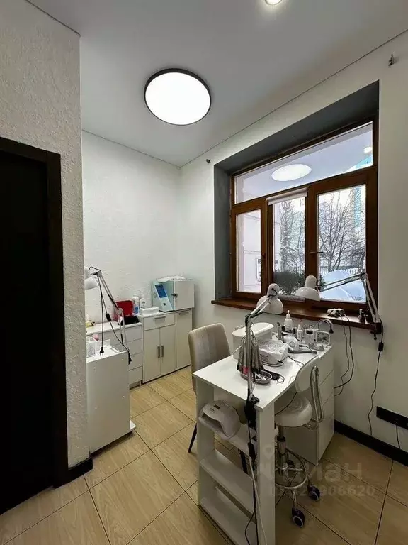 Помещение свободного назначения в Москва Цветной бул., 2 (8 м) - Фото 1