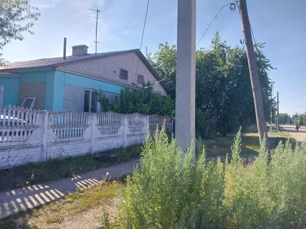 Дом в село Новотроицкое, улица 70 лет Октября, 20 (63.3 м) - Фото 1