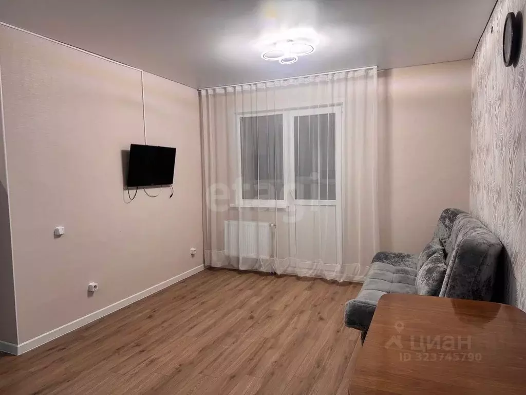 2-к кв. Оренбургская область, Оренбург Центральная ул., 13/1 (34.0 м) - Фото 1