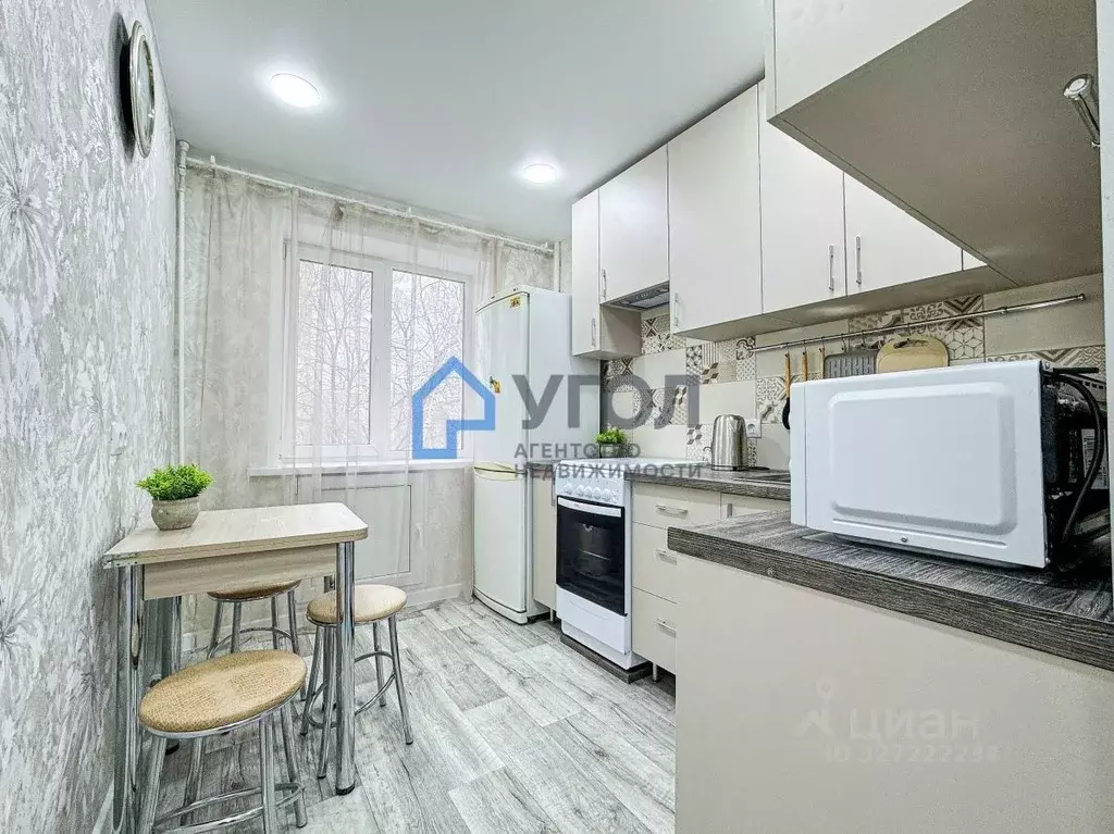 3-к кв. Самарская область, Самара Краснодонская ул., 68 (70.0 м) - Фото 1