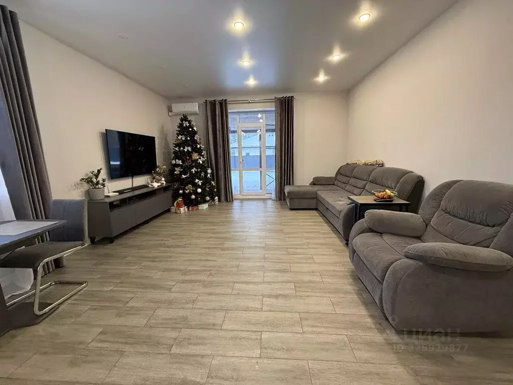 Дом в Свердловская область, Сысертский муниципальный округ, пос. ... - Фото 1