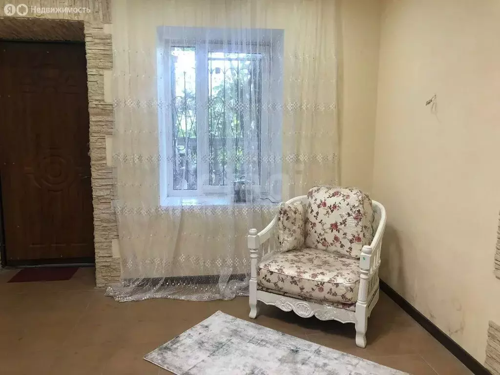 2-комнатная квартира: Ялта, улица Кирова, 151 (88 м) - Фото 1