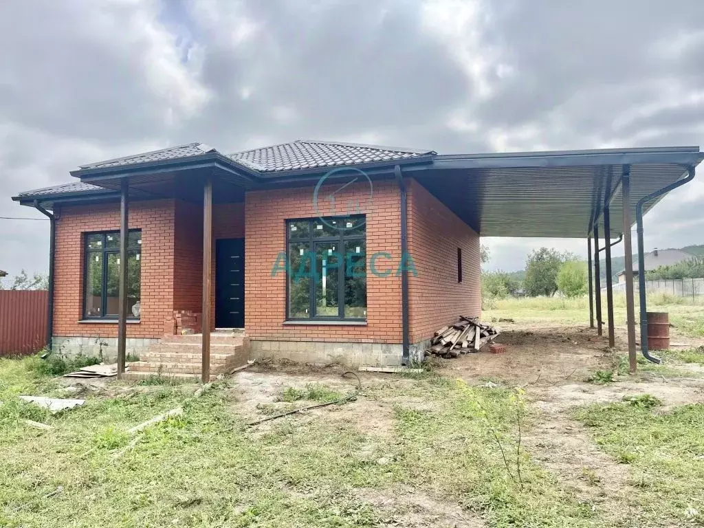 Дом в Белгородская область, Новооскольский муниципальный округ, с. ... - Фото 1