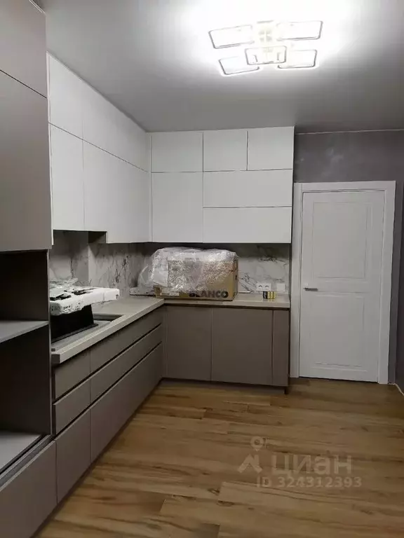 2-к кв. Курская область, Курск ул. Перекальского, 11 (70.0 м) - Фото 1