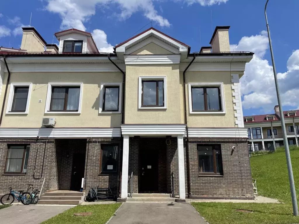 Таунхаус в Москва ул. Харлампиева, 26к5 (182 м) - Фото 2