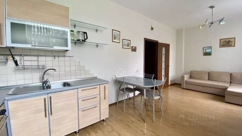 3-к кв. Тульская область, Тула Октябрьская ул., 74 (70.0 м) - Фото 1