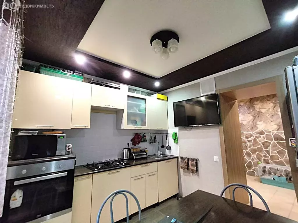 2-комнатная квартира: Киров, улица Чапаева, 51А (53.3 м) - Фото 1