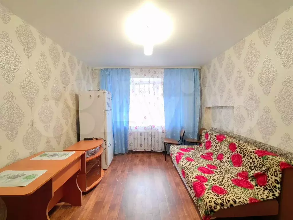 Комната 12 м в 5-к., 1/4 эт. - Фото 0