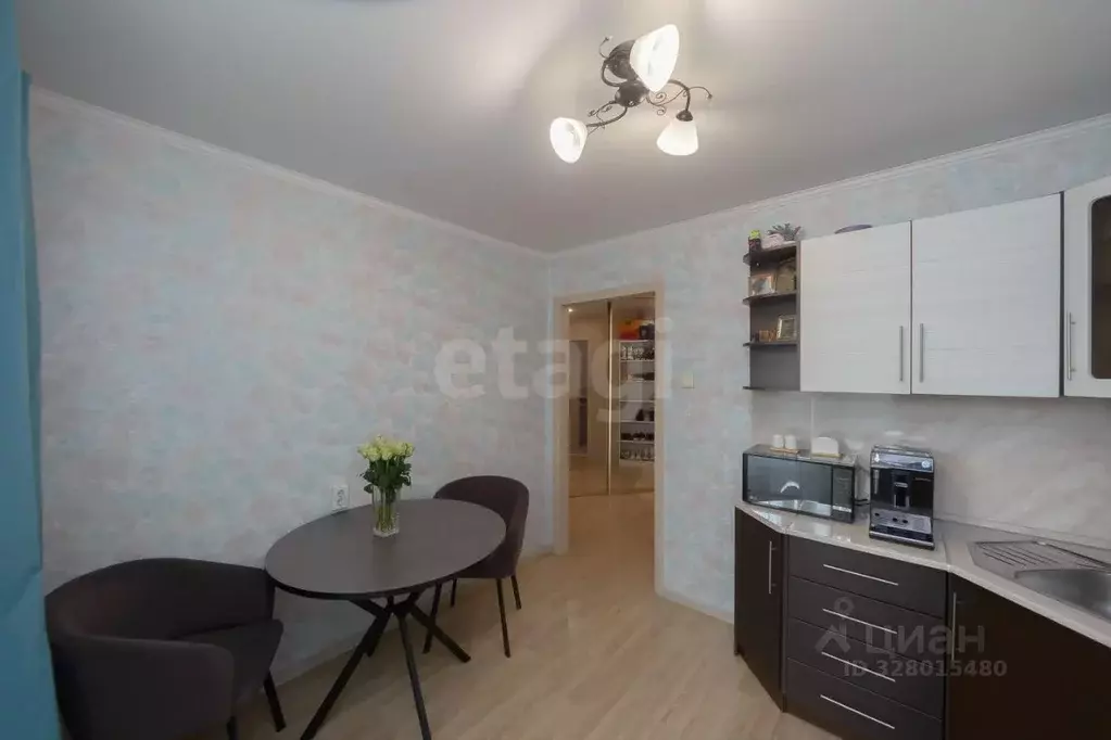 1-к кв. Тюменская область, Тюмень Малая Боровская ул., 7 (40.7 м) - Фото 2