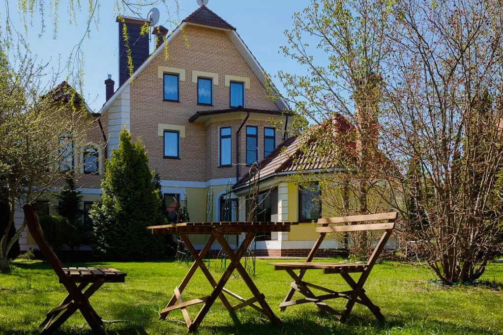 Дом в Московская область, Красногорск городской округ, с. ... - Фото 1