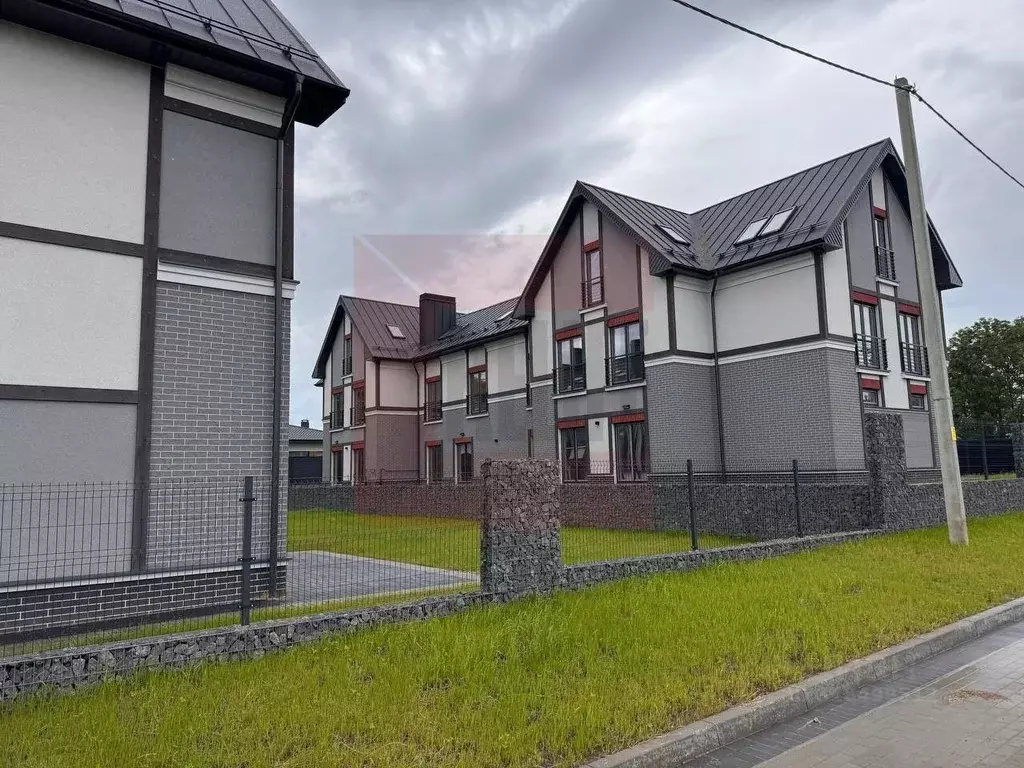 Таунхаус в Калининградская область, Пионерский Октябрьская ул., 10В ... - Фото 2