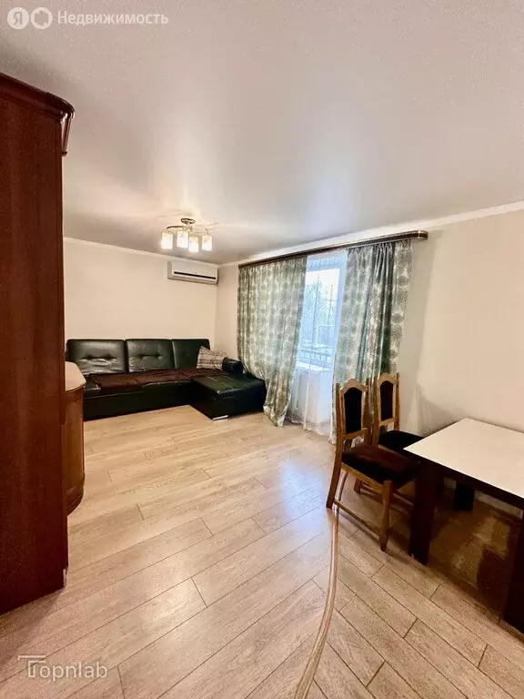 2-комнатная квартира: Астрахань, бульвар Победы, 5 (42 м) - Фото 1