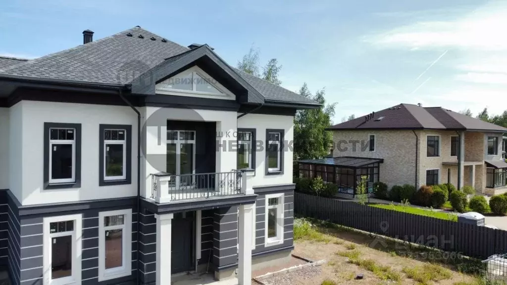 Дом в Краснодарский край, Ленинградская ст-ца ул. Красная (420 м) - Фото 2