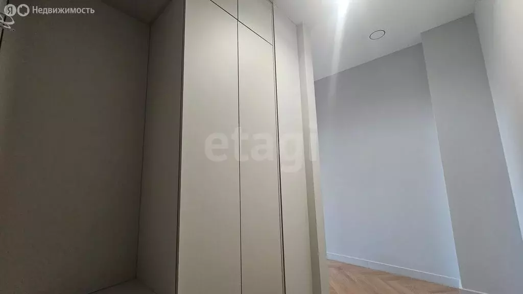 2-комнатная квартира: Калининград, Советский проспект, 130 (55.5 м) - Фото 2