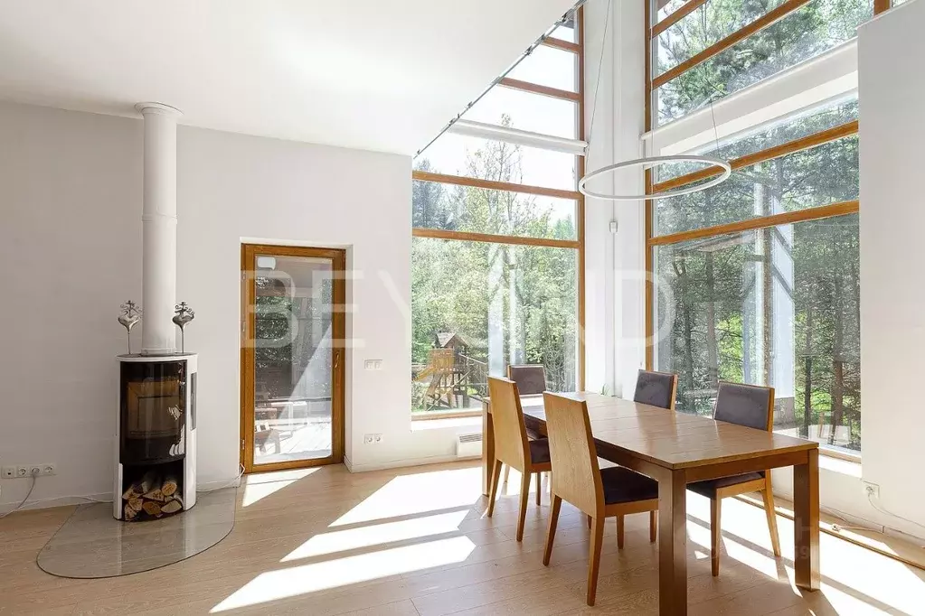 Дом в Ленинградская область, Всеволожский район, Бугровское городское ... - Фото 2