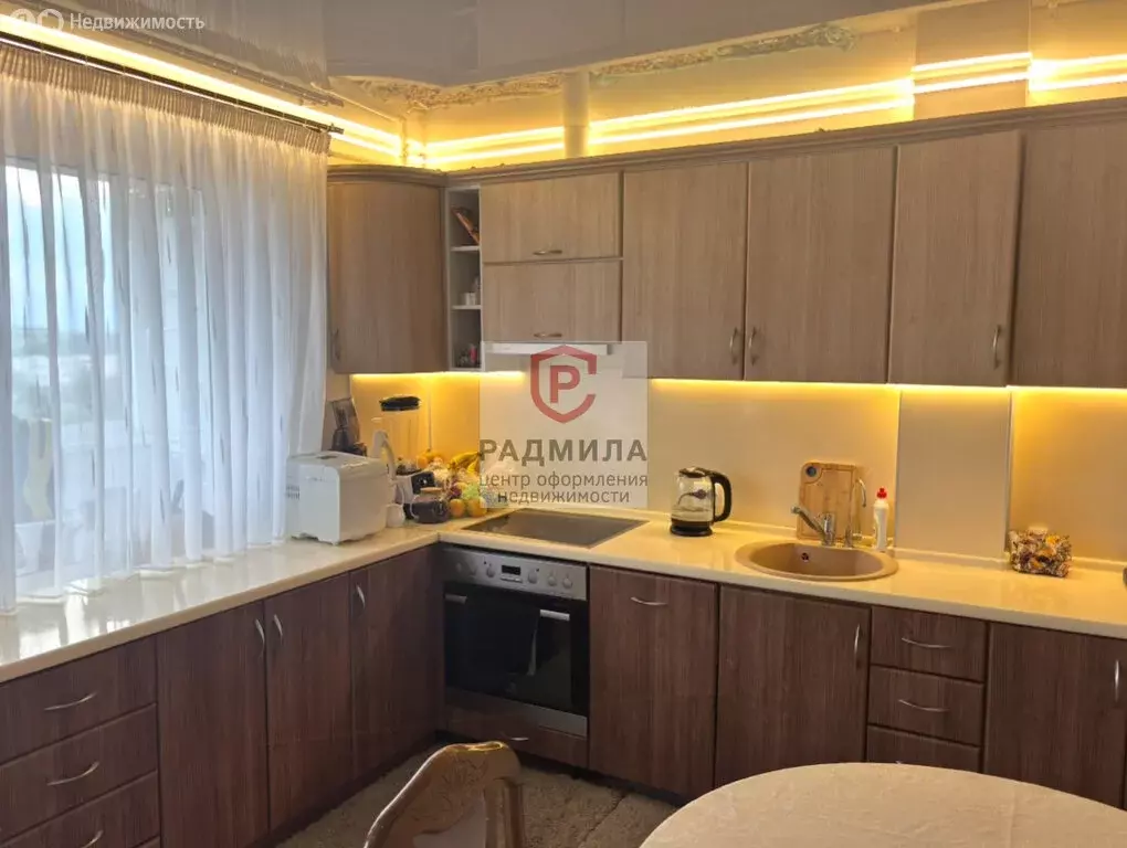 3-комнатная квартира: посёлок городского типа Богородское, 14 (58.4 м) - Фото 2