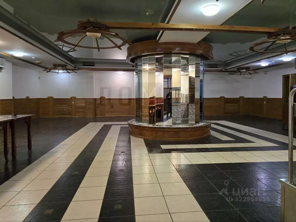 Помещение свободного назначения в Свердловская область, Екатеринбург ... - Фото 1