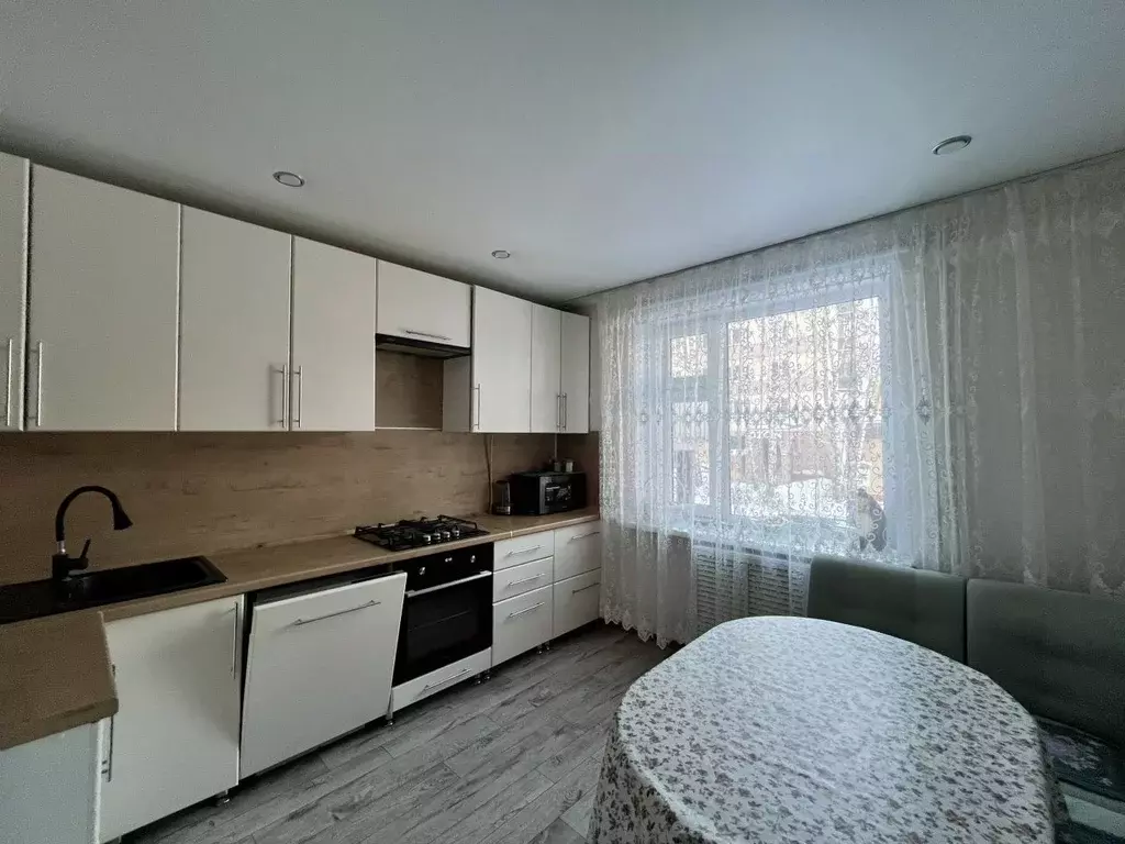 2-к кв. Татарстан, Зеленодольск ул. Тургенева, 29 (59.0 м) - Фото 1