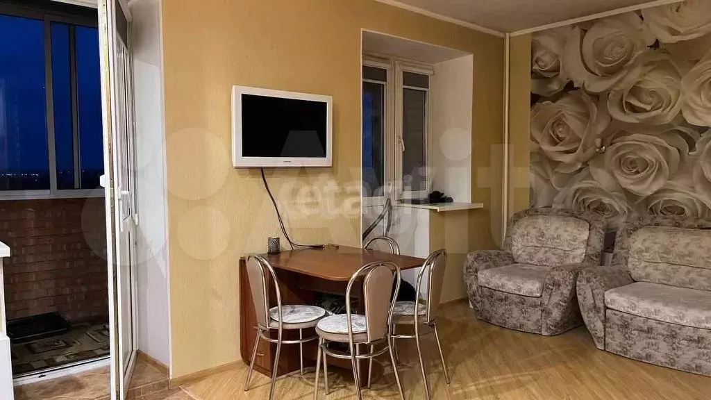 2-к. квартира, 60 м, 7/10 эт. - Фото 1