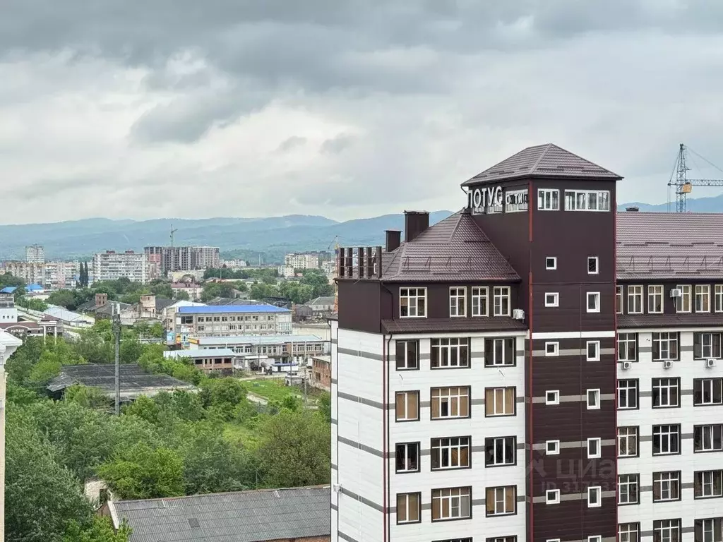 2-к кв. Кабардино-Балкария, Нальчик Эльбрусская ул., 19А (84.0 м) - Фото 1