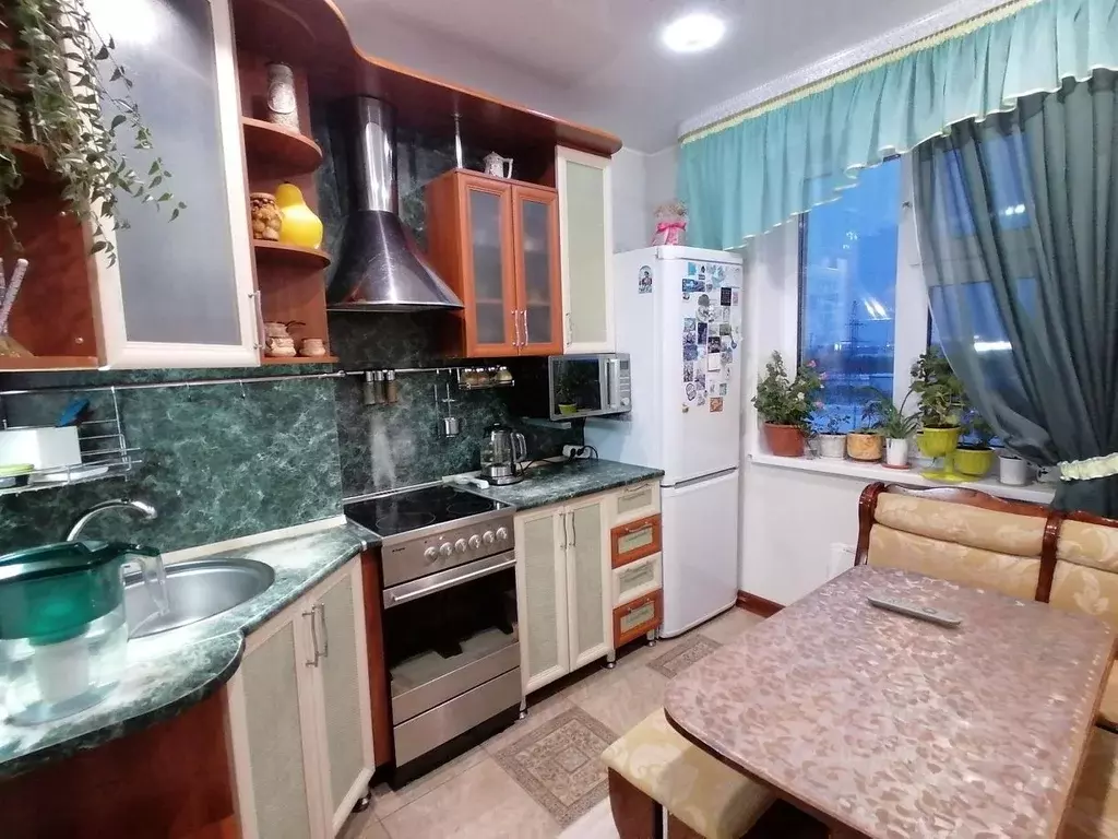 3-к кв. Ямало-Ненецкий АО, Ноябрьск Магистральная ул., 73 (65.1 м) - Фото 1