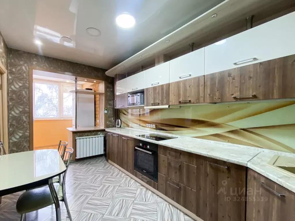 3-к кв. Иркутская область, Иркутск ул. Радищева, 153/1 (65.0 м) - Фото 1