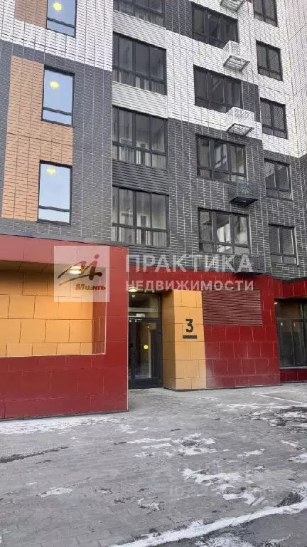 Продается 3-комнатная квартира - Фото 2