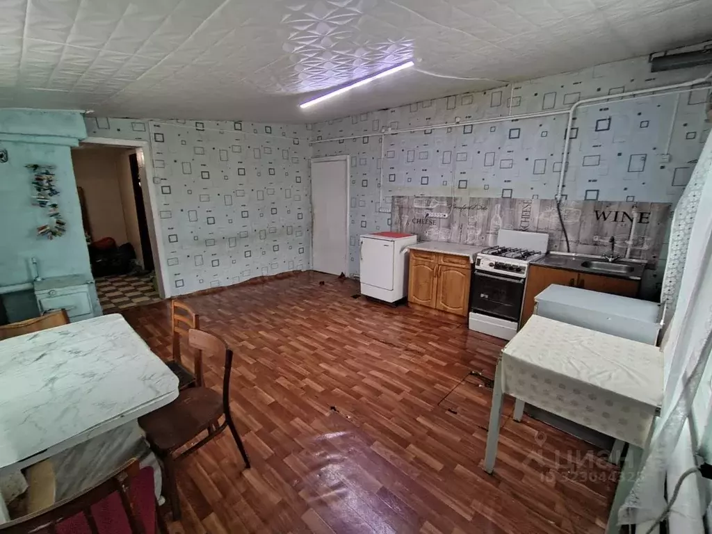 Дом в Саратовская область, Петровский район, Грачевское муниципальное ... - Фото 1