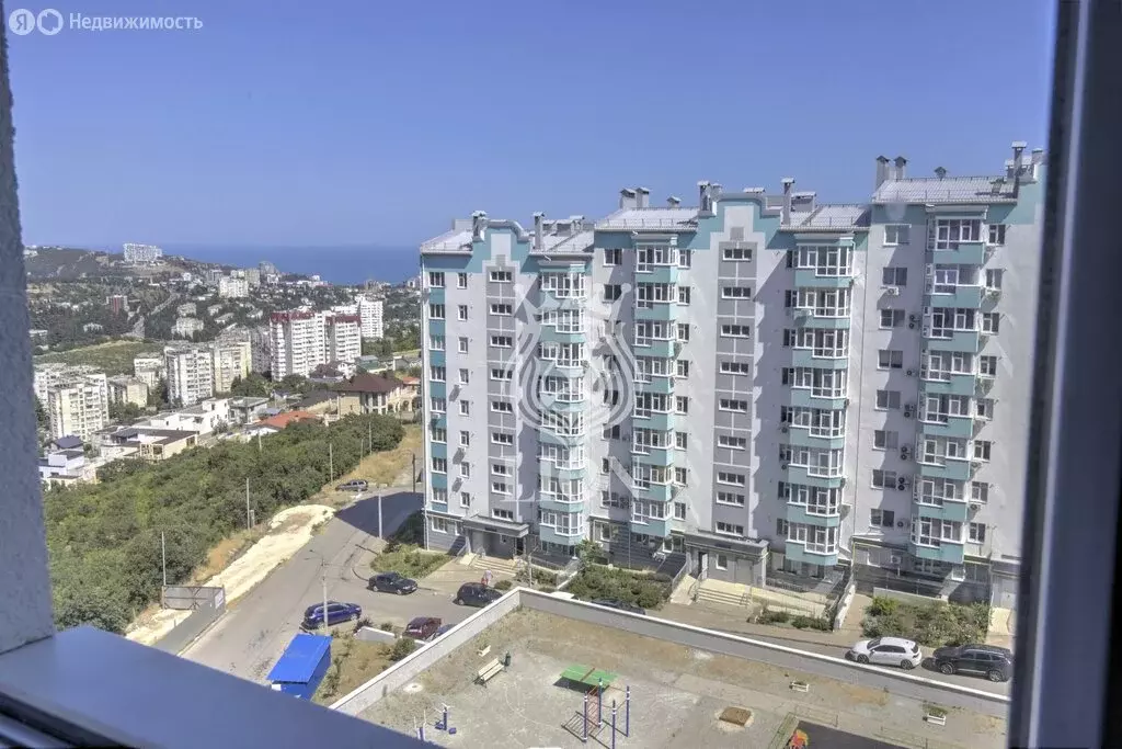 2-комнатная квартира: Алушта, улица 60 лет СССР, 29 (60.8 м) - Фото 2